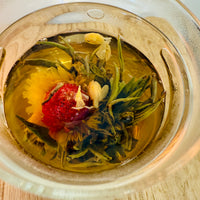 Transparent Infuser Mug with Two Blooming Teas